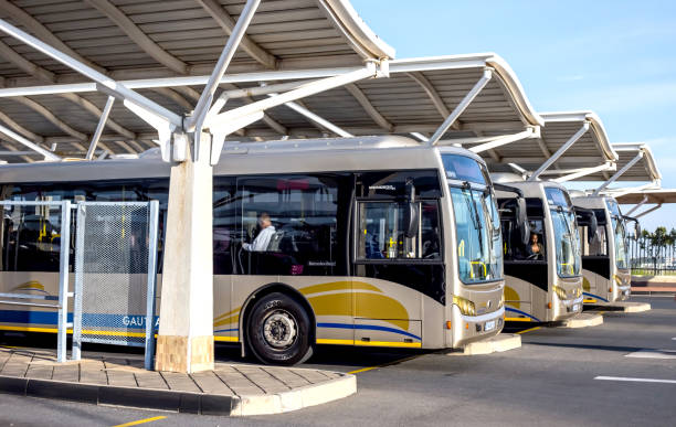 estación de autobuses en pretoria. - estación de autobús fotografías e imágenes de stock