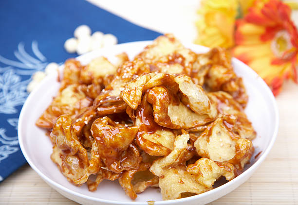 Silced potato in hot toffee