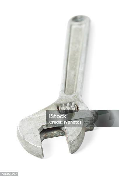 Viejo Aislado Llave Ajustable Foto de stock y más banco de imágenes de Acero - Acero, Color - Tipo de imagen, Fondo blanco