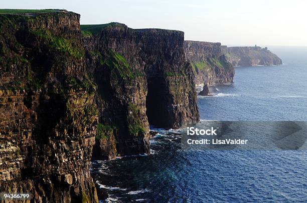 Cliffs Of Moher Stockfoto und mehr Bilder von Atlantik - Atlantik, Cliffs of Moher, Extremlandschaft