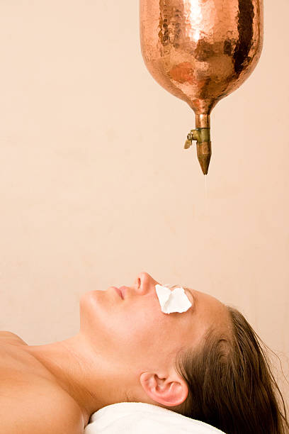 istock Shirodara oil treatment in spa 94370413