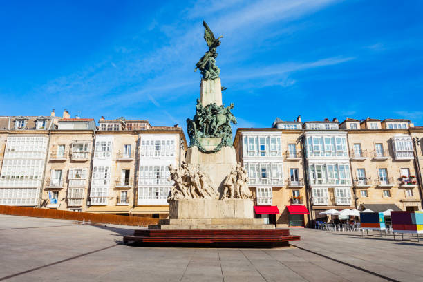 istock Virgen Blanca Square in Vitoria-Gasteiz 943739846