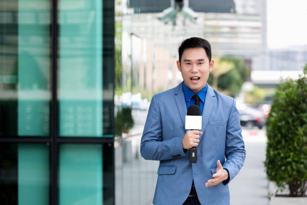 istock professional news reporter 943747218