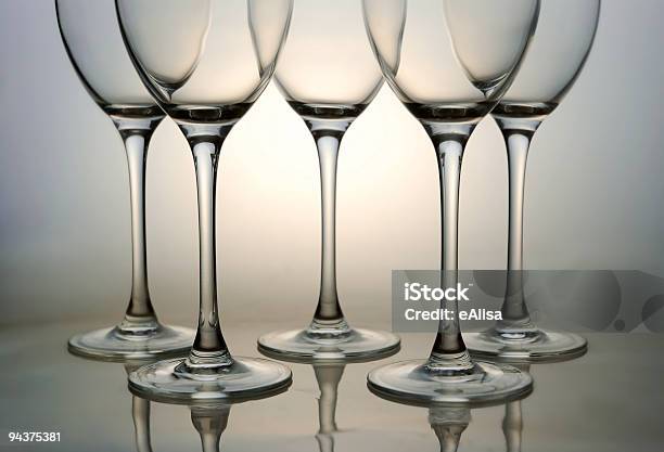 Puste Do Wina - zdjęcia stockowe i więcej obrazów Alkohol - napój - Alkohol - napój, Bez ludzi, Błyszczący