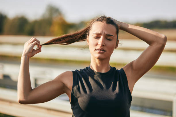 istock Young woman getting ready for jogging 943893808