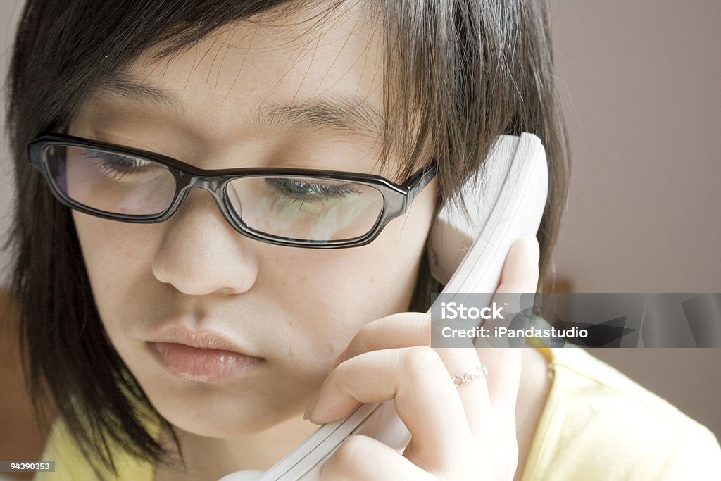 Fazendo uma chamada de Telefone - Foto de stock de Adolescente royalty-free