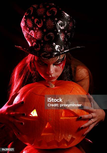 Halloween - Fotografie stock e altre immagini di Adulto - Adulto, Ambientazione interna, Bambine femmine