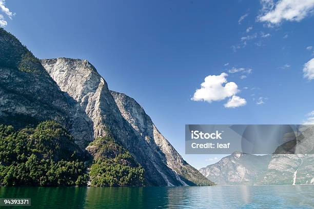 Norwegia Fjord Malowniczym - zdjęcia stockowe i więcej obrazów Aurlandsfjord - Aurlandsfjord, Bez ludzi, Chmura