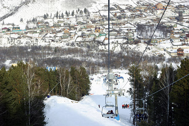 istock Siberian mountain-skier way 94393480