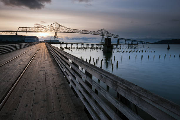 istock Walkway towards bridge in Astoria, Oregon. 943960644