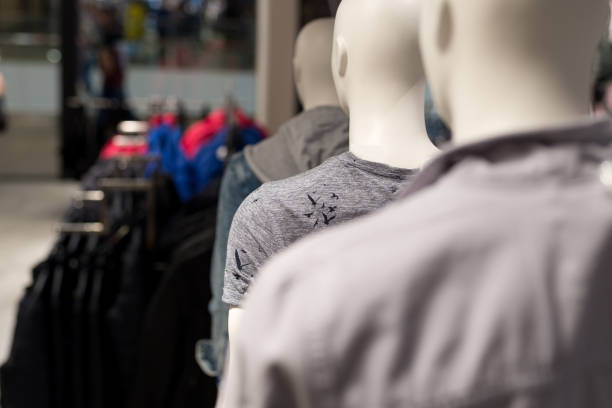 istock Men's mannequins look from the back 943979038