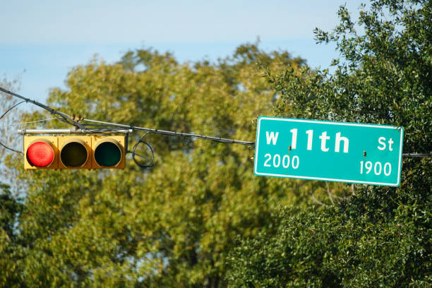 istock Traffic Signals in the City 944051832
