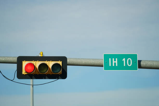 istock Traffic Signals in the City 944063736