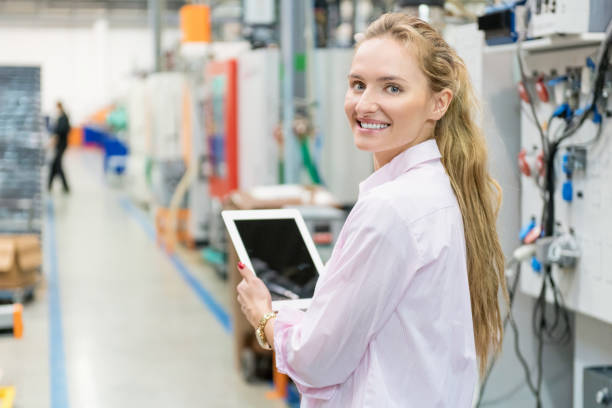istock Inspector guarantee quality in factory 944065602