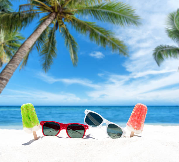 istock Enjoy Summer Holiday At Tropical Paradise Beach 944090866
