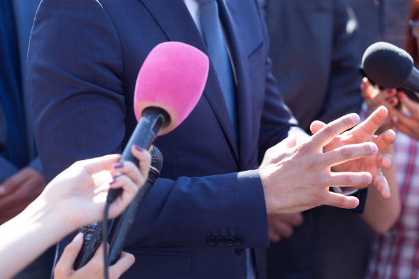 istock News conference. Hand gesture. Body language. 944151678