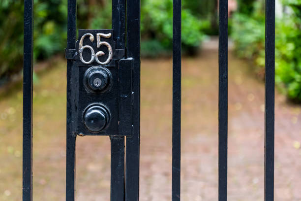 istock Entrance Number 65 944285620