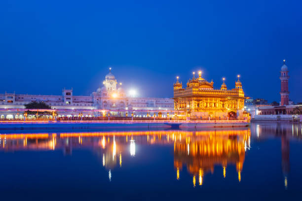 golden temple, amritsar - india golden temple sikhism temple photos et images de collection