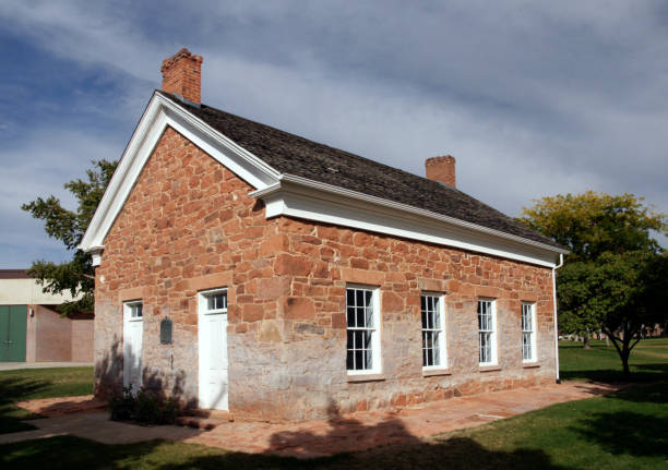 istock LITTLE ROCK SCHOOLHOUSE 944414360