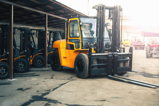 istock Reliable heavy loader, forklift truck. Heavy duty equipment 944468998