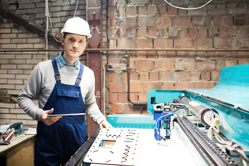 Machine Operator Photos Machine Operator Pictures | Download Free Images on Unsplash