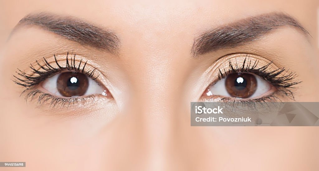 Gros plan photo des yeux de femme - Photo de Mascara libre de droits