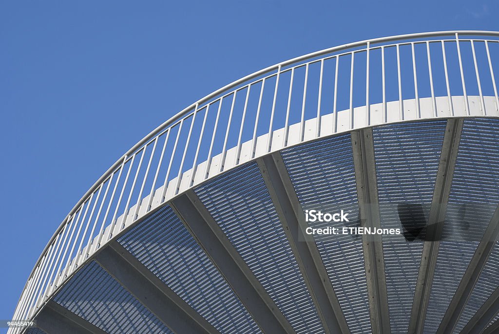 Лестницы в архитектурный элемент - Стоковые фото Абстрактный роялти-фри