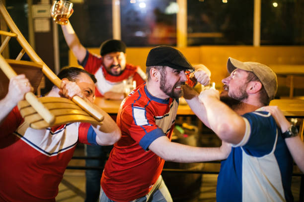 istock Sport fans fight 944582392