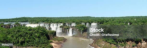 Panorama Di Giungla Con Cascate - Fotografie stock e altre immagini di Brasile - Brasile, Cascata, Acqua