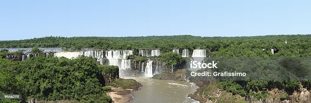 Панорама джунглях с водопадами - Стоковые фото Бразилия роялти-фри