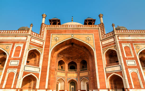 humayun mausoleum, ein unesco-weltkulturerbe in delhi, indien - new seven wonders of the world stock-fotos und bilder