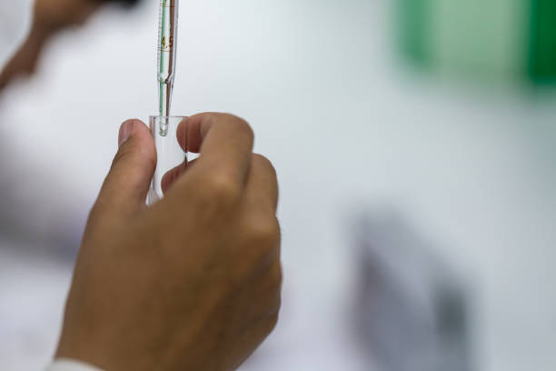 istock Analyze Functional groups of chemical in laboratory. 944675838