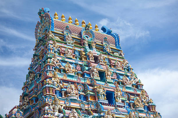 красочные индуистский храм - 5446 стоковые фото и изображения