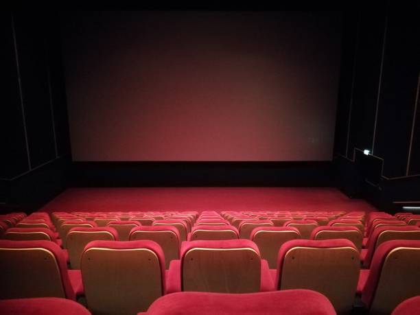 istock Waiting for the movie 944737648