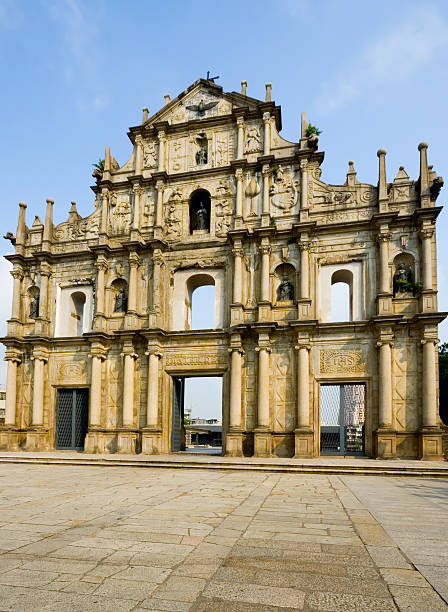 istock Ruins of Saint Paul's Cathedral 94474892