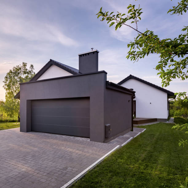 istock Family house with garage 944831614