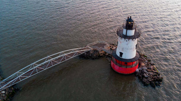 istock Aerial View Tarrytown Lighthouse 944941576