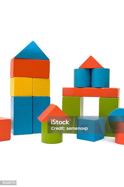 カラフルなブロック - おもちゃのストックフォトや画像を多数ご用意 - おもちゃ, れんが造りの家, カットアウト