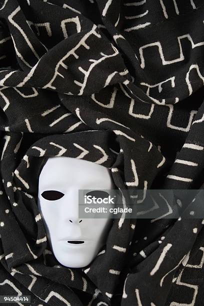 Maschera Fantasma Africana - Fotografie stock e altre immagini di Adulto - Adulto, Africa, Bianco e nero