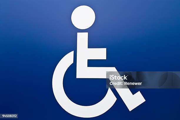 Señal De Uso Para Incapacitado Foto de stock y más banco de imágenes de Accesibilidad para discapacitados - Accesibilidad para discapacitados, Acceso para sillas de ruedas, Azul