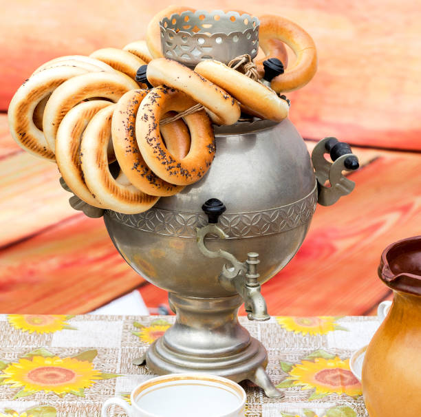 istock Appetizing tasty bagels on the traditional russian samovar 945088688