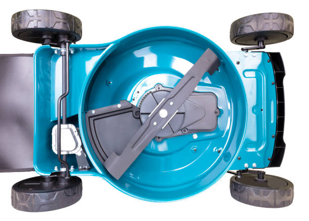 잔디 깍는 기계 칼 클로즈업 흰색 배경에 고립 - rotary mower 뉴스 사진 이미지