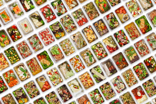 istock Set of take away food boxes at white background 945097864