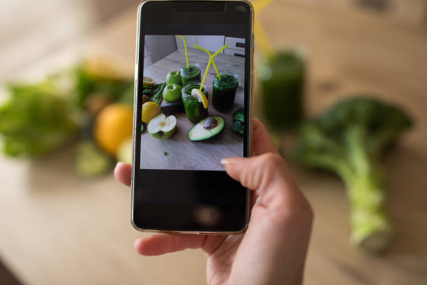 istock Taking a photo of food 945098196