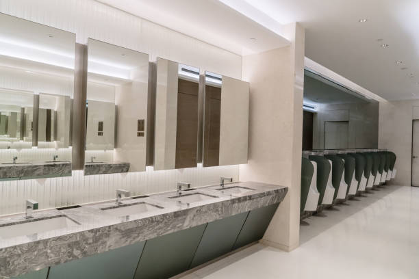 istock Toilets in shopping malls 945179142
