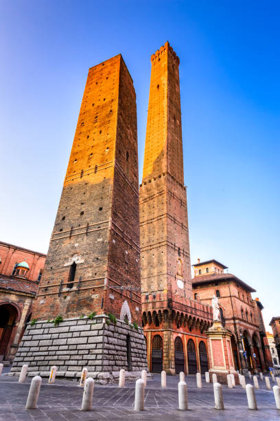 istock Bologna, Emilia-Romagna - Italy - Two Towers 945244332