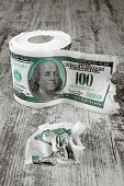 dollar-abwertung.jpg?b=1&s=170x170&k=20&c=sj1NCcaZ1W415NIMS6sh3tVENoR2cbkC4NxPeX9g-nQ=