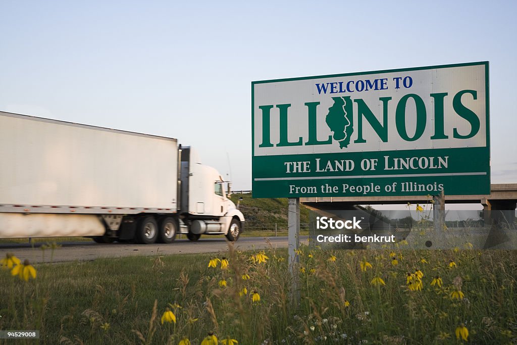 Semi camión de ingresar Illinois - Foto de stock de Illinois libre de derechos