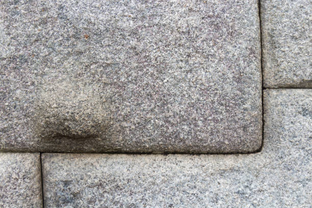 Perfect coupling between two brick in an inca wall