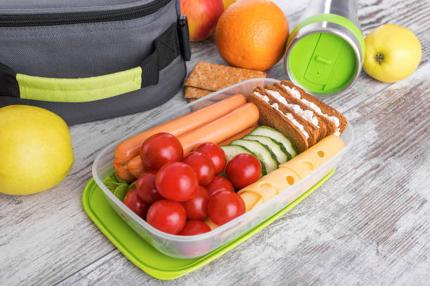 istock Lunch. Food with me. 945431140